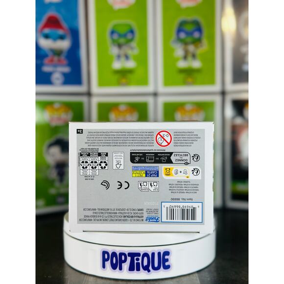 Sakamoto Days Taro Sakamoto Funko Pop! #2058 - Chase Variant - Picture 6 of 6